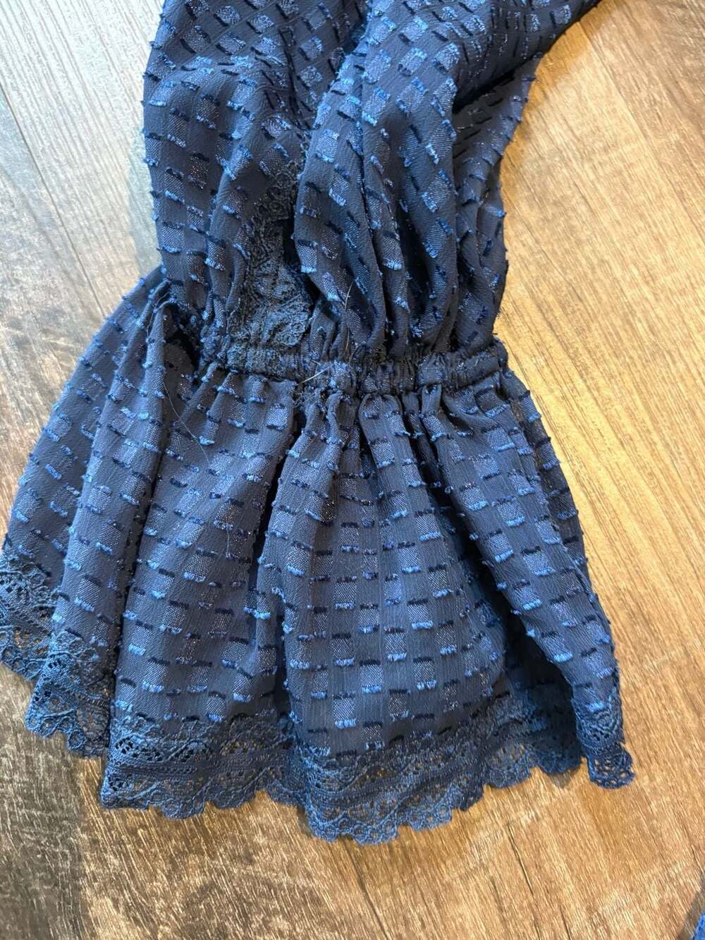 Alice + Olivia Joanne Dress Size 8 Navy Blue Tiered Ruffle - Picture 3 of 5